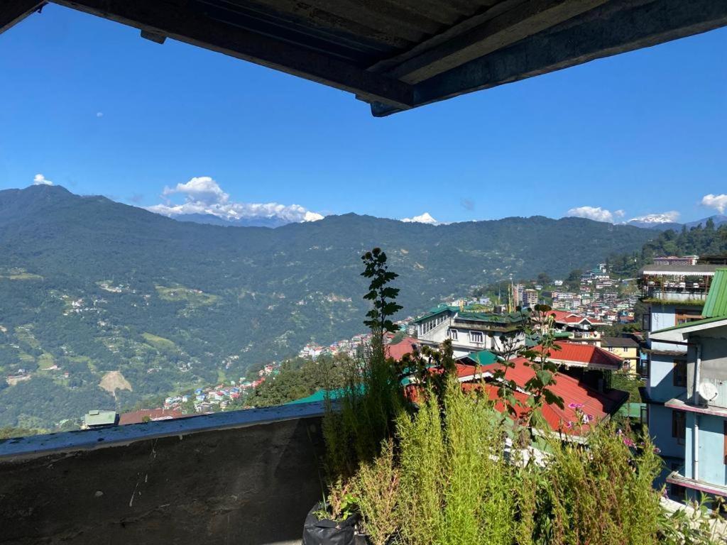 9 Atop Hotel Gangtok Dış mekan fotoğraf